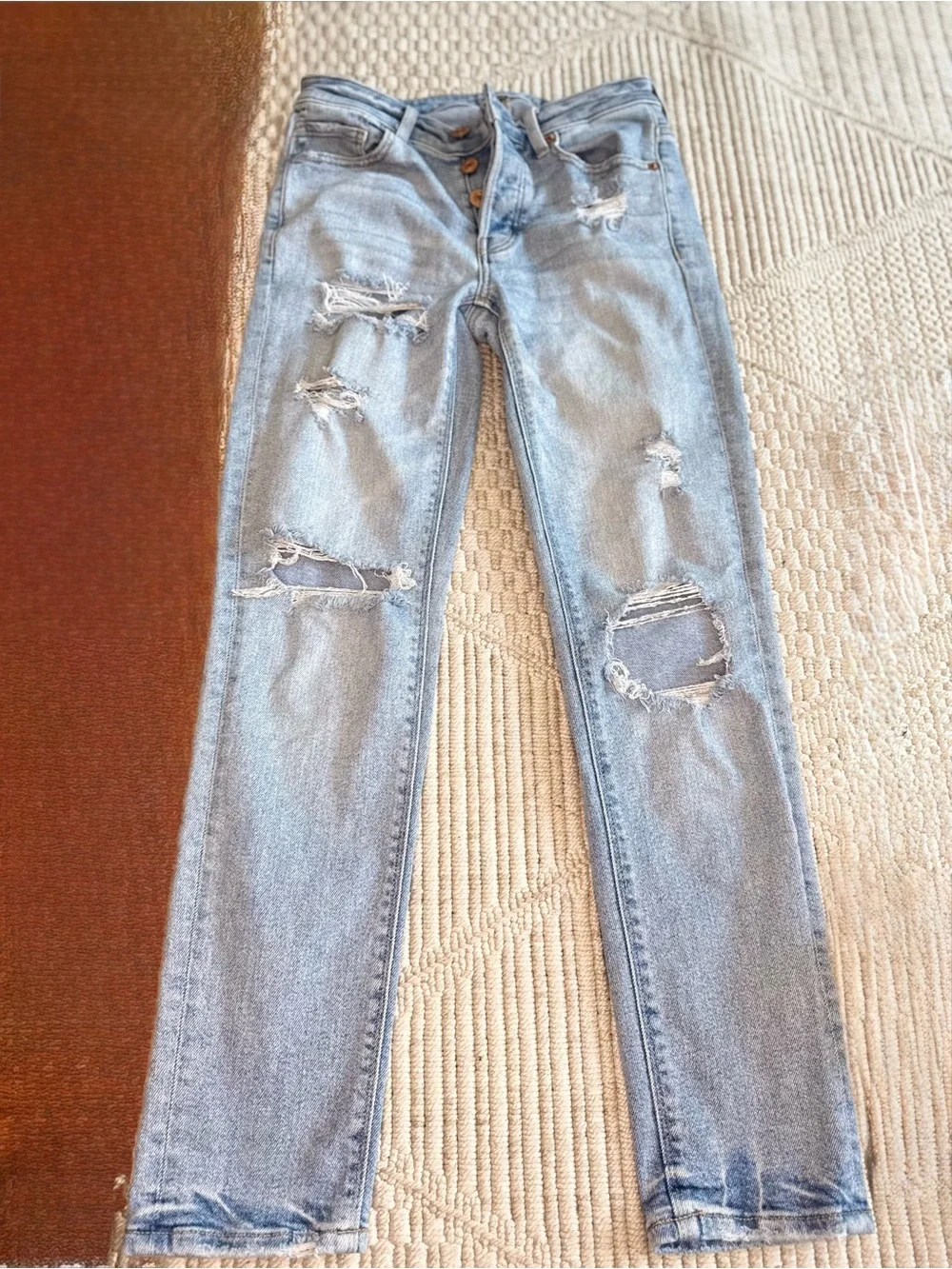American Eagle High Rise Button Fly Distressed Jeans Light Wash Size 0